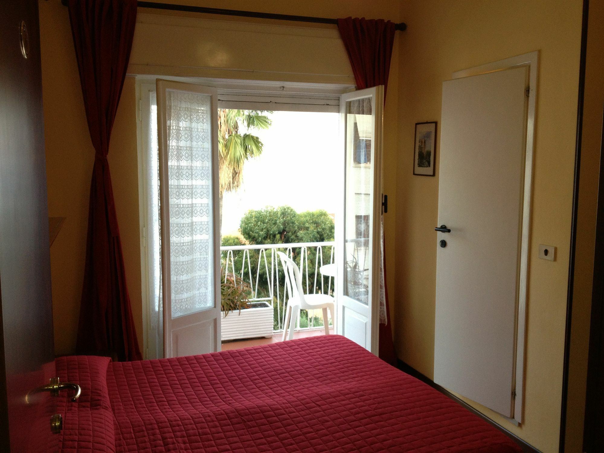 Hotel Nettuno Diano Marina Eksteriør bilde
