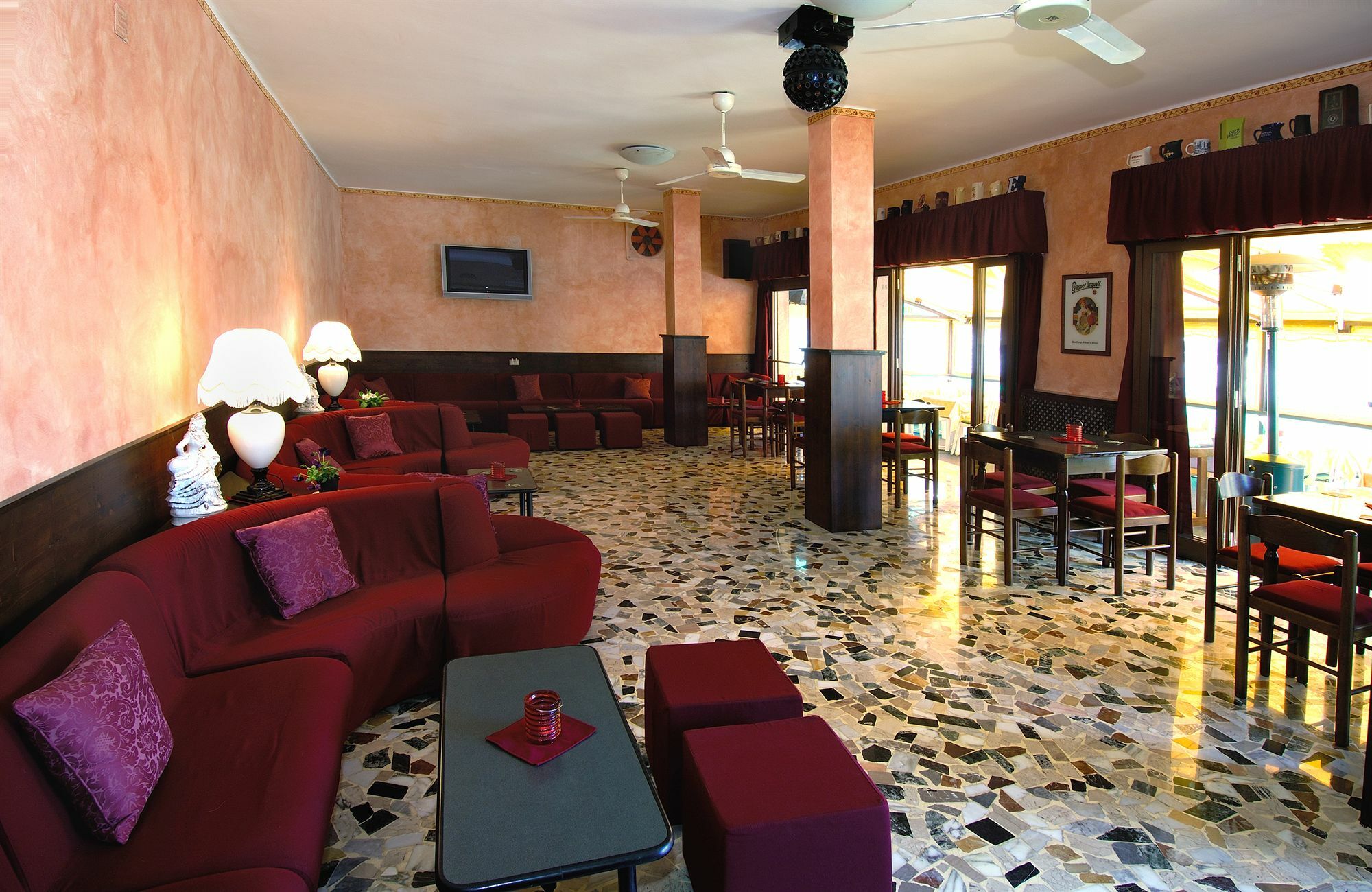 Hotel Nettuno Diano Marina Eksteriør bilde