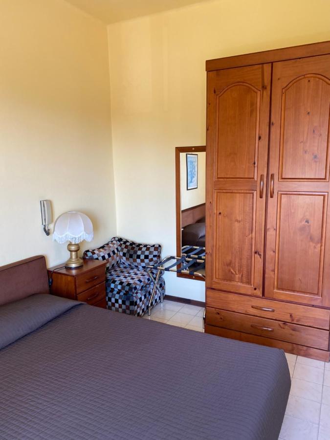 Hotel Nettuno Diano Marina Eksteriør bilde